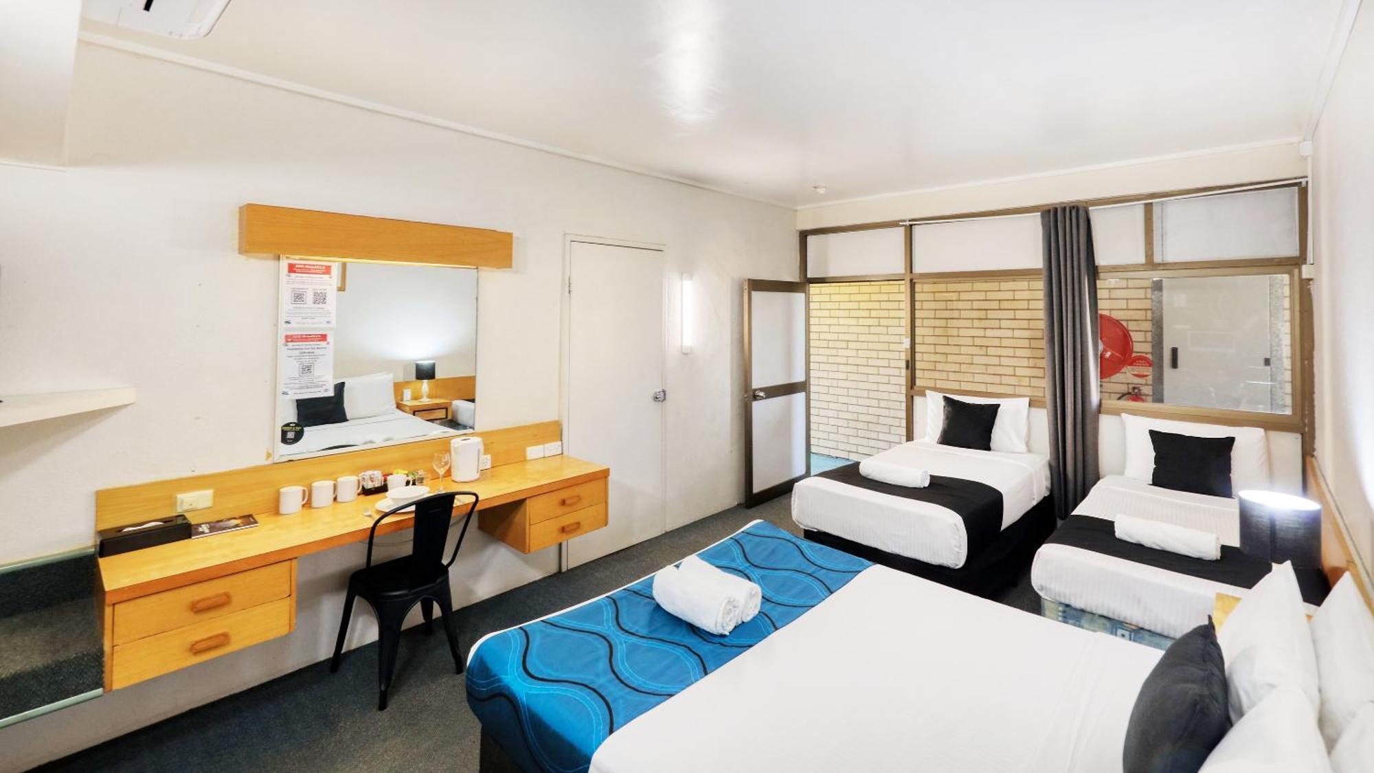 Tropical Gateway Motor Inn Rockhampton Ngoại thất bức ảnh