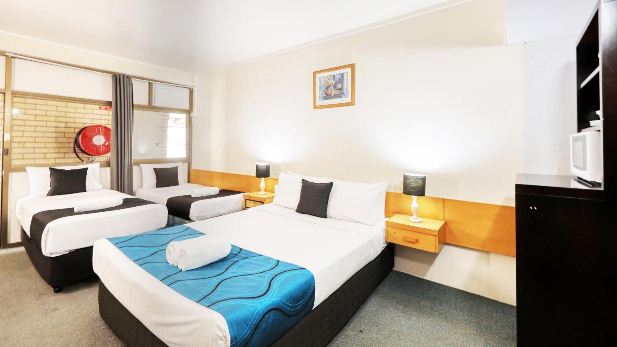 Tropical Gateway Motor Inn Rockhampton Ngoại thất bức ảnh