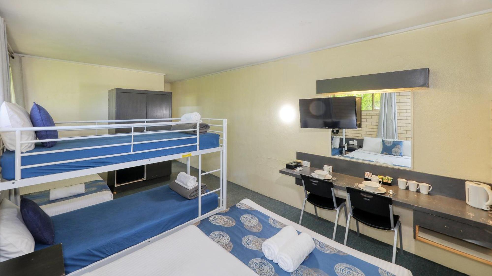 Tropical Gateway Motor Inn Rockhampton Ngoại thất bức ảnh