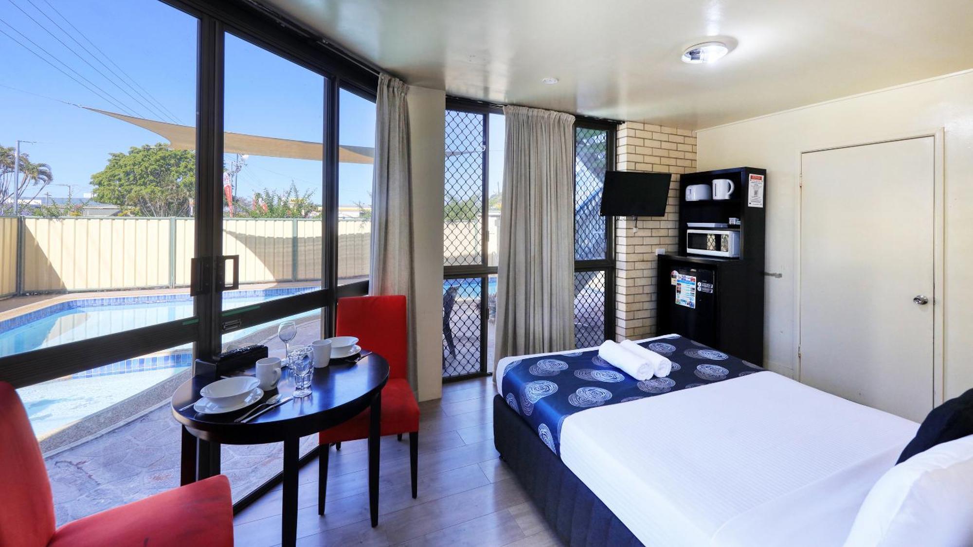 Tropical Gateway Motor Inn Rockhampton Ngoại thất bức ảnh