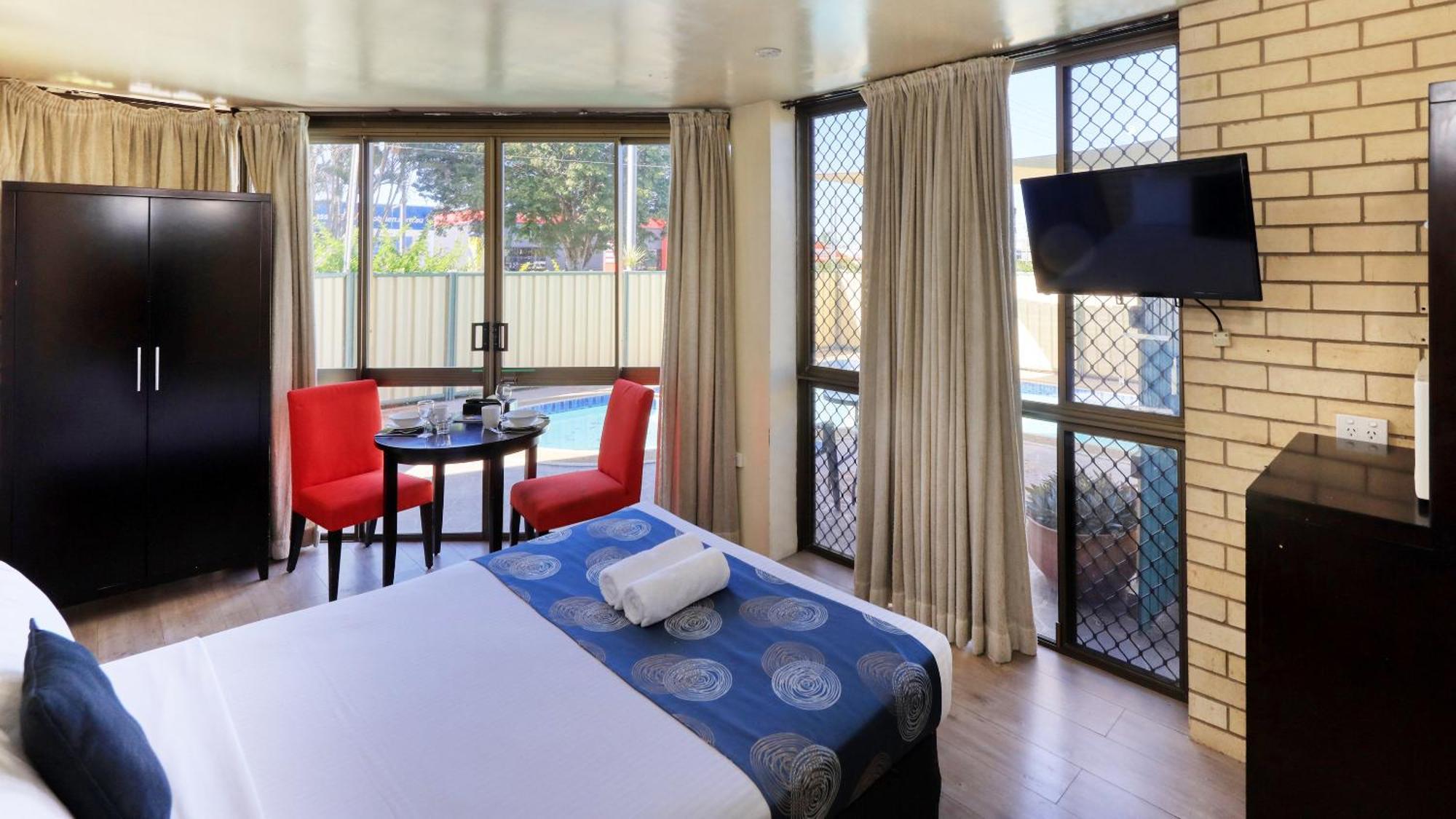 Tropical Gateway Motor Inn Rockhampton Ngoại thất bức ảnh
