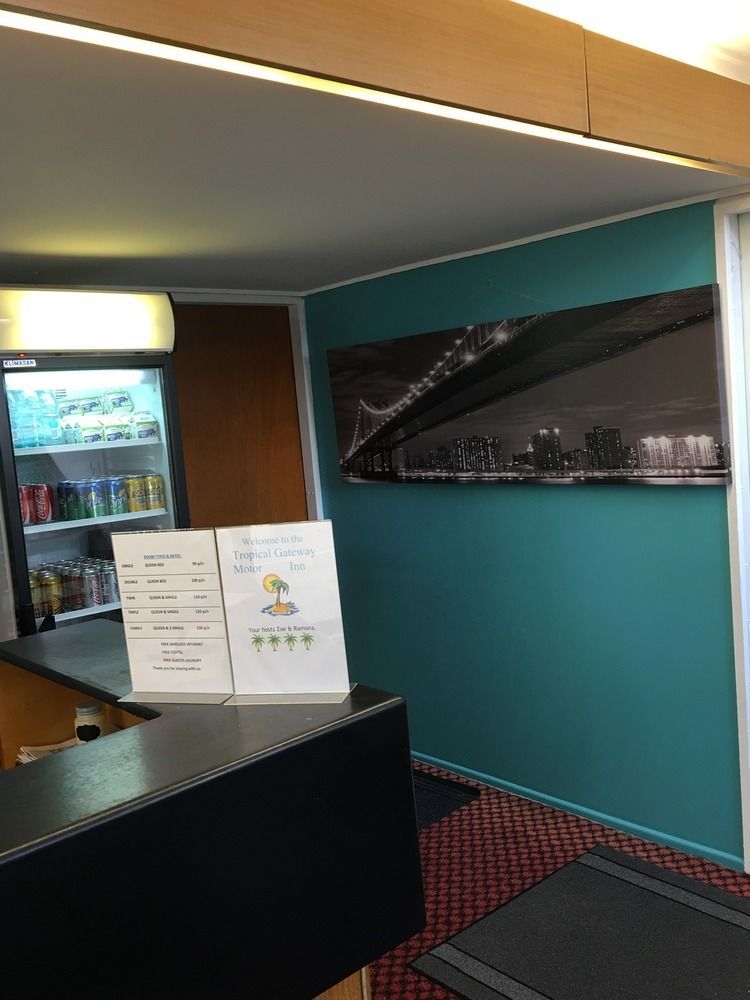 Tropical Gateway Motor Inn Rockhampton Ngoại thất bức ảnh