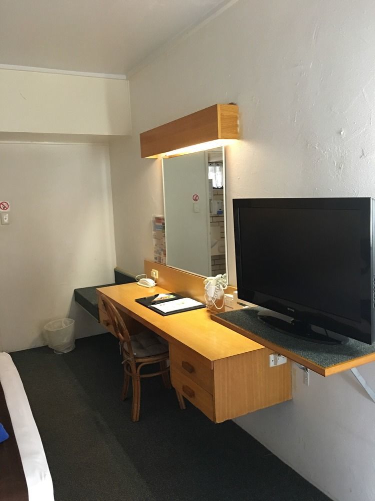 Tropical Gateway Motor Inn Rockhampton Ngoại thất bức ảnh