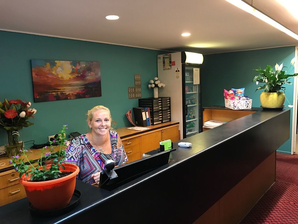 Tropical Gateway Motor Inn Rockhampton Ngoại thất bức ảnh