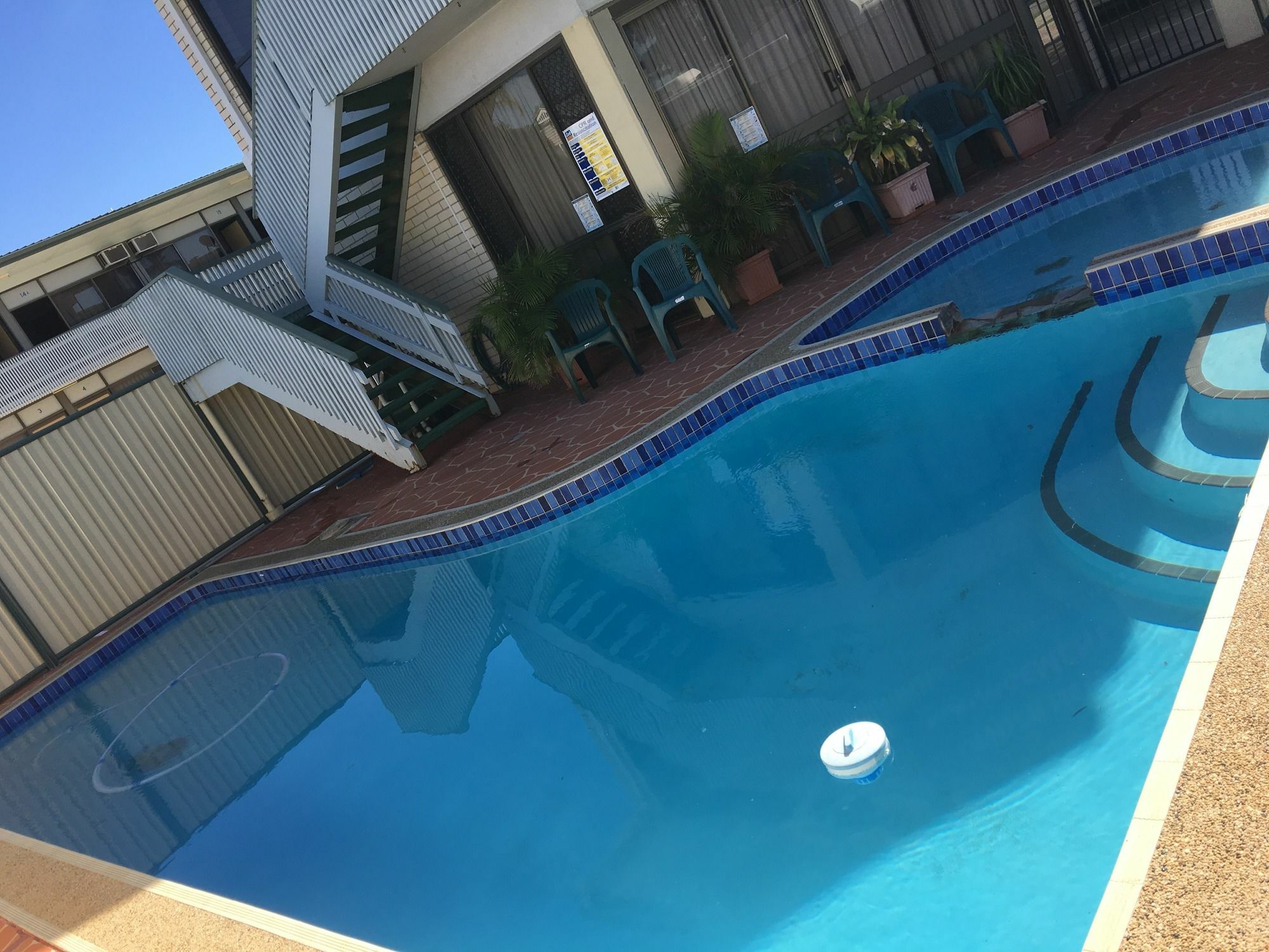 Tropical Gateway Motor Inn Rockhampton Ngoại thất bức ảnh